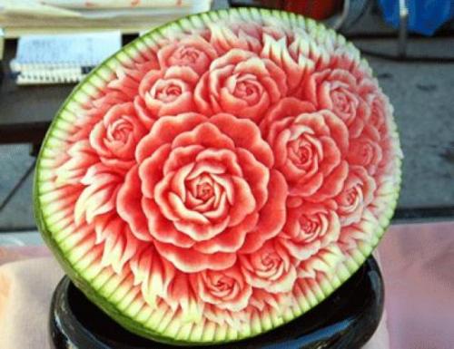 flor tallada en sandia